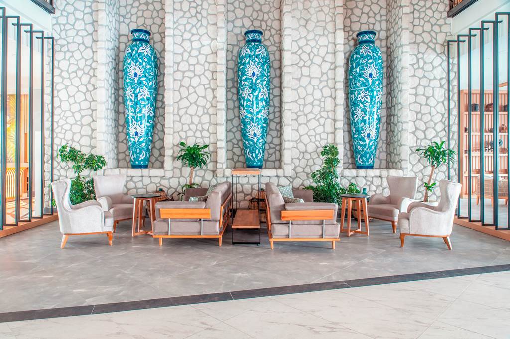 AYT_80766_Side_Royal_Luxury_Hotel_&_Spa_0819_32.jpg