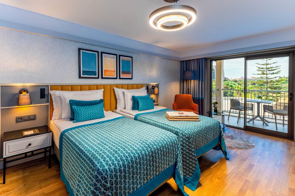 AYT_75817_Arum_Barut_Collection_1123_41.jpg