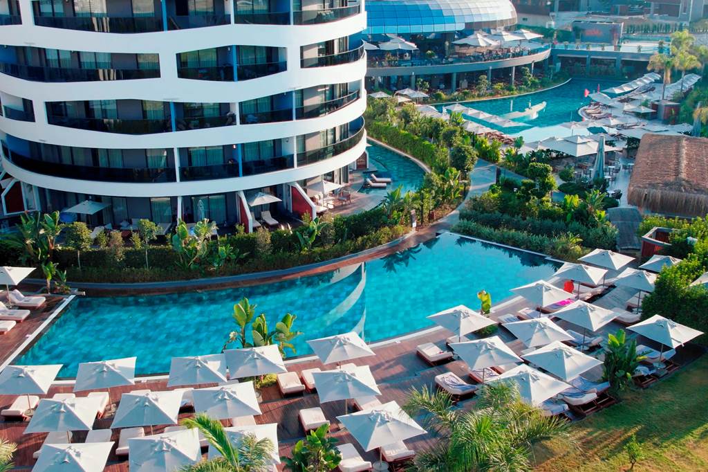 AYT_83315_Liu_Resorts_0324_10.jpg