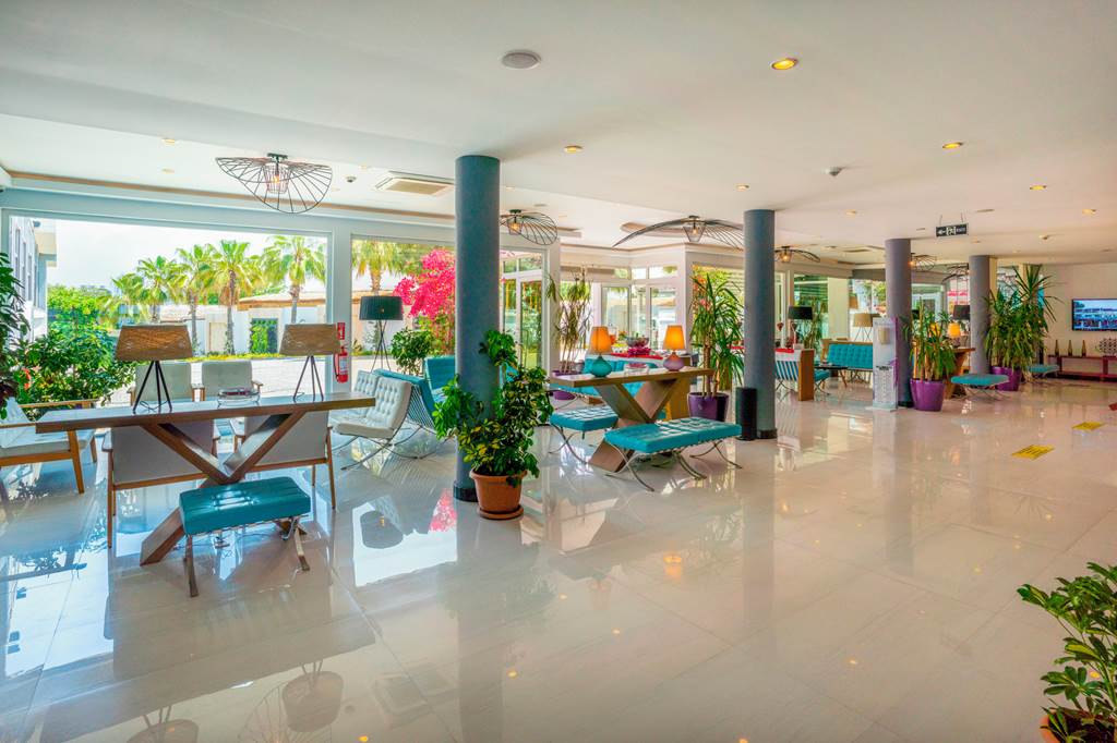AYT_81466_Flora_Garden_Hotel_0623_23.jpg