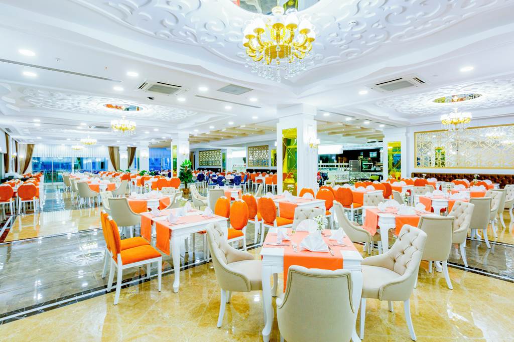 AYT_81260_Side_Royal_Palace_Hotel_&_Spa_0221_04.jpg