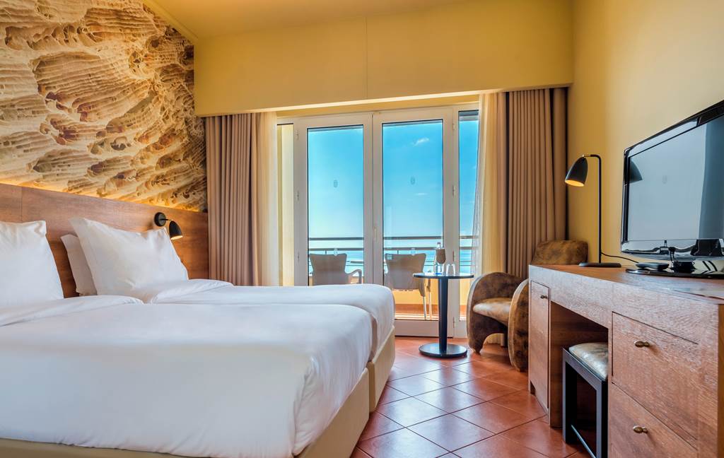 FNC_70827_Savoy_Calheta_Beach_0718_11.jpg
