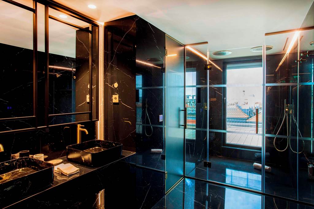 OPO_87213_Wine_and_Books_Porto_Hotel_0724_07.jpg