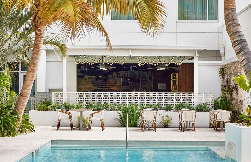 Tribute-Portfolio-Hotel-The-Sarasota-Modern-7.jpg