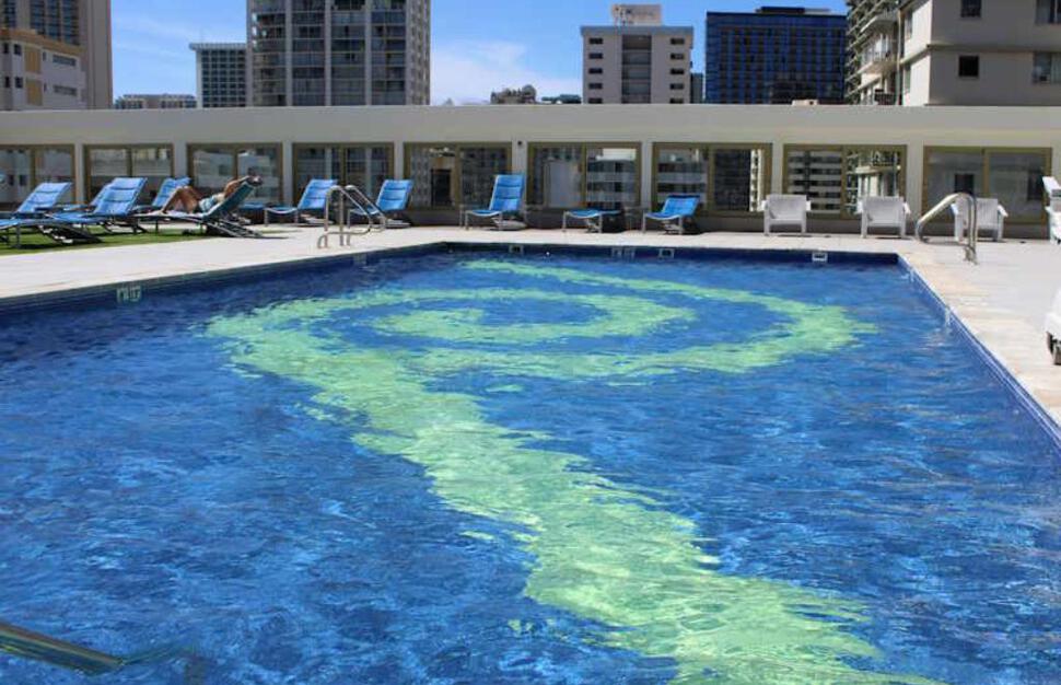 Hilton-Waikiki-Beach-5.jpg