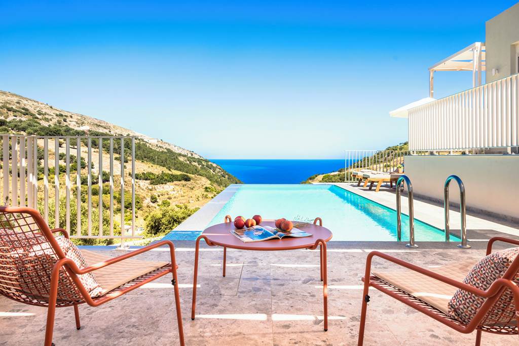 EFL_87421_Ostria_Villa_0324_01.jpg