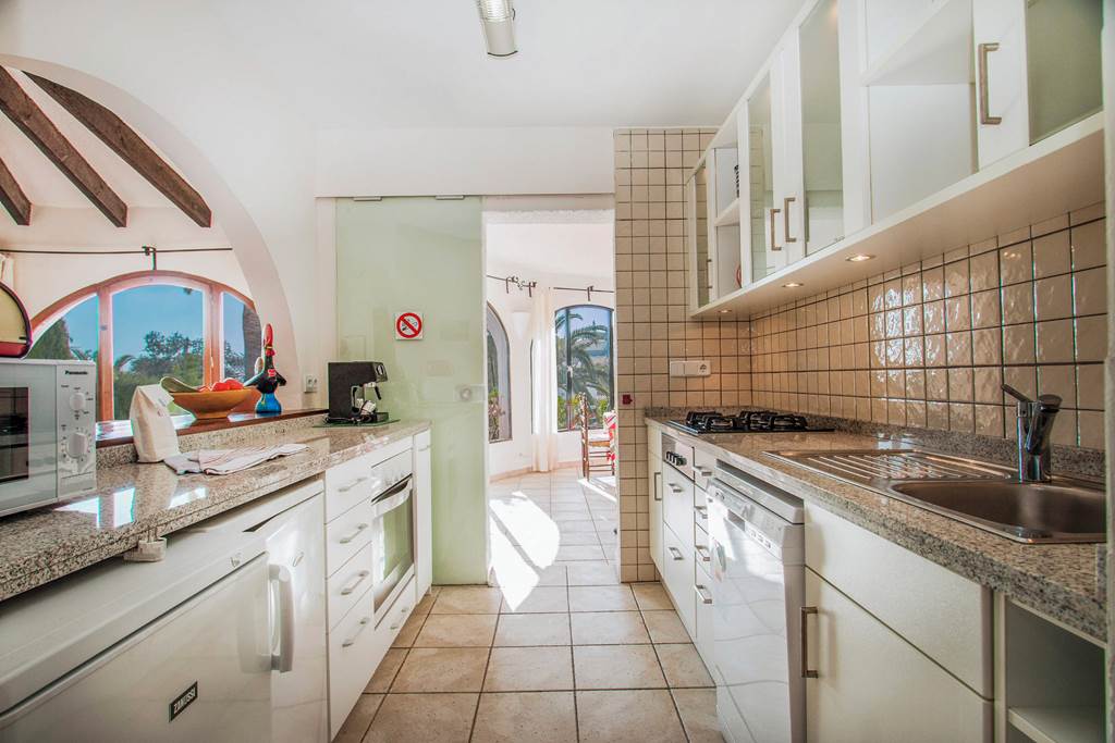 ALC_84851_Villa_Tran_0224_03.jpg