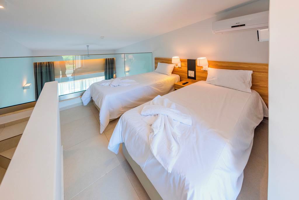 CHQ_78449_Kiani_Beach_Resort_1218_08.jpg