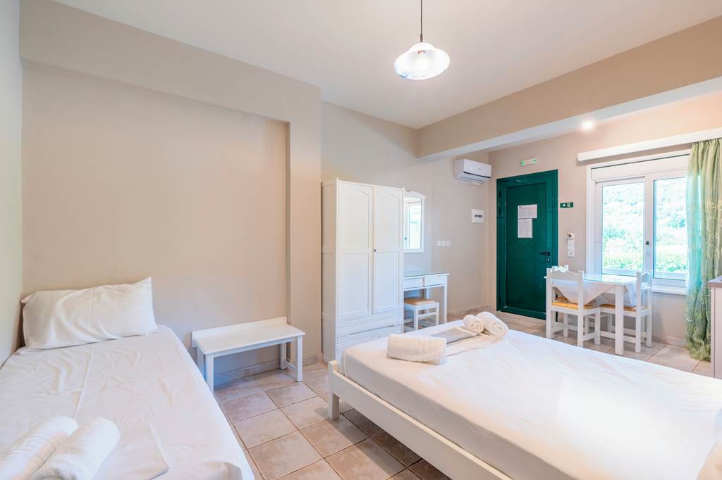 EFL_78418_Mythos_Apartments_0624_02.jpg
