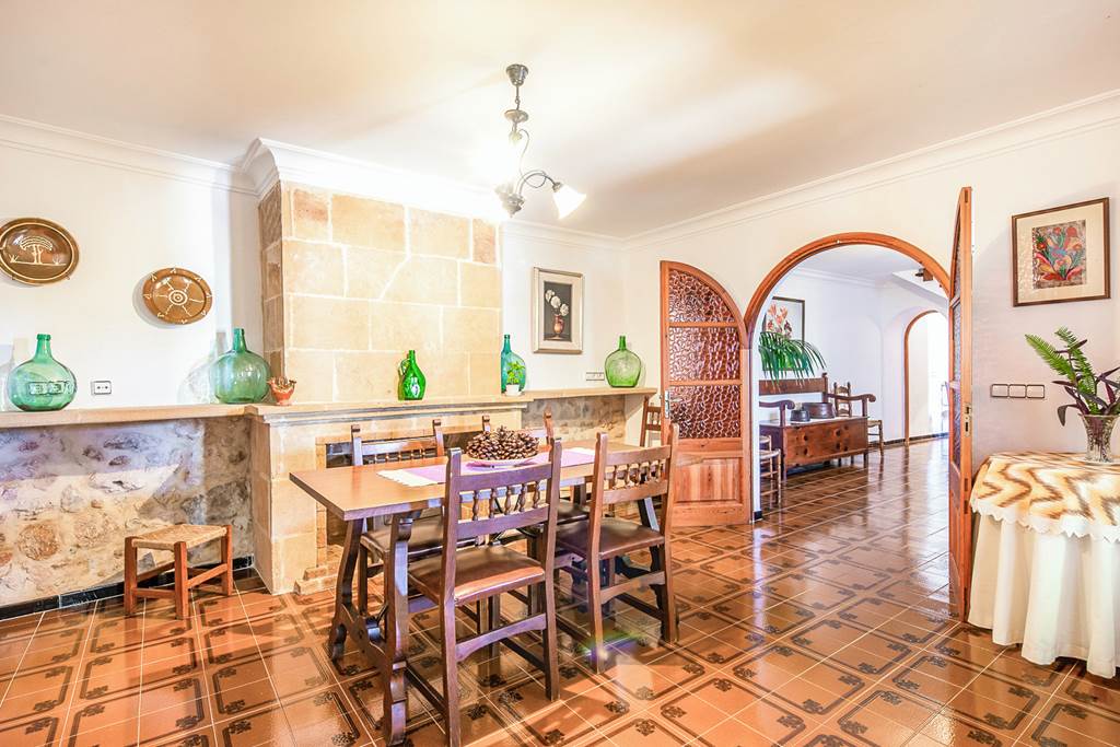 PMI_86912_Villa_Can_Miquel_0124_10.jpg