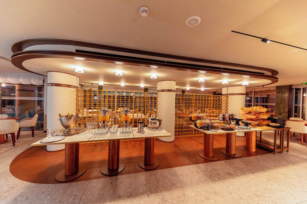 FNC_73216_Duas_Torres_Hotel_0325_05.jpg