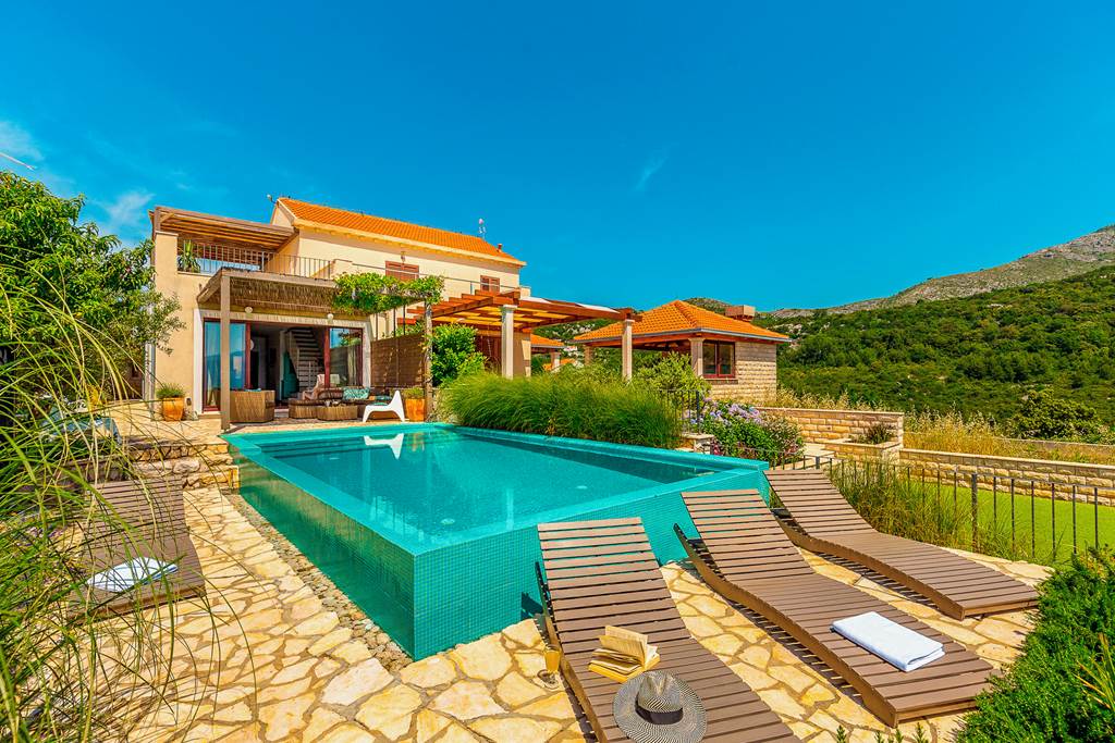 DBV_86127_Villa_Horizon_Panorama_0923_13.jpg
