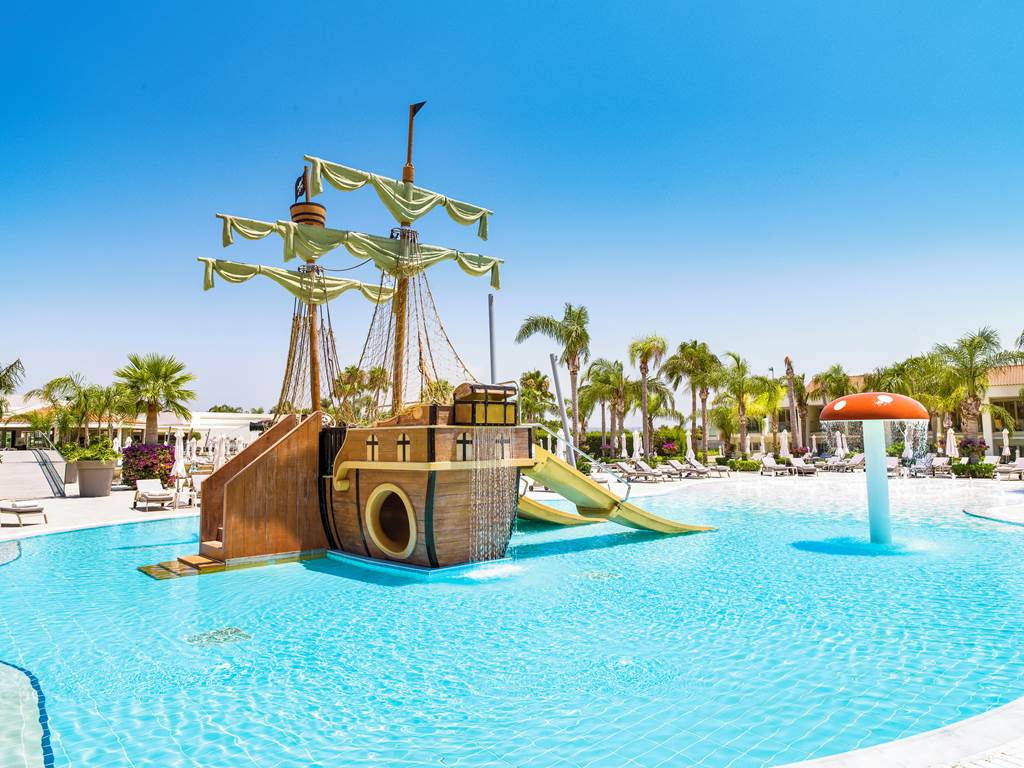 LCA_80167_Olympic_Lagoon_Resort_Ayia_Napa_0422_19.jpg