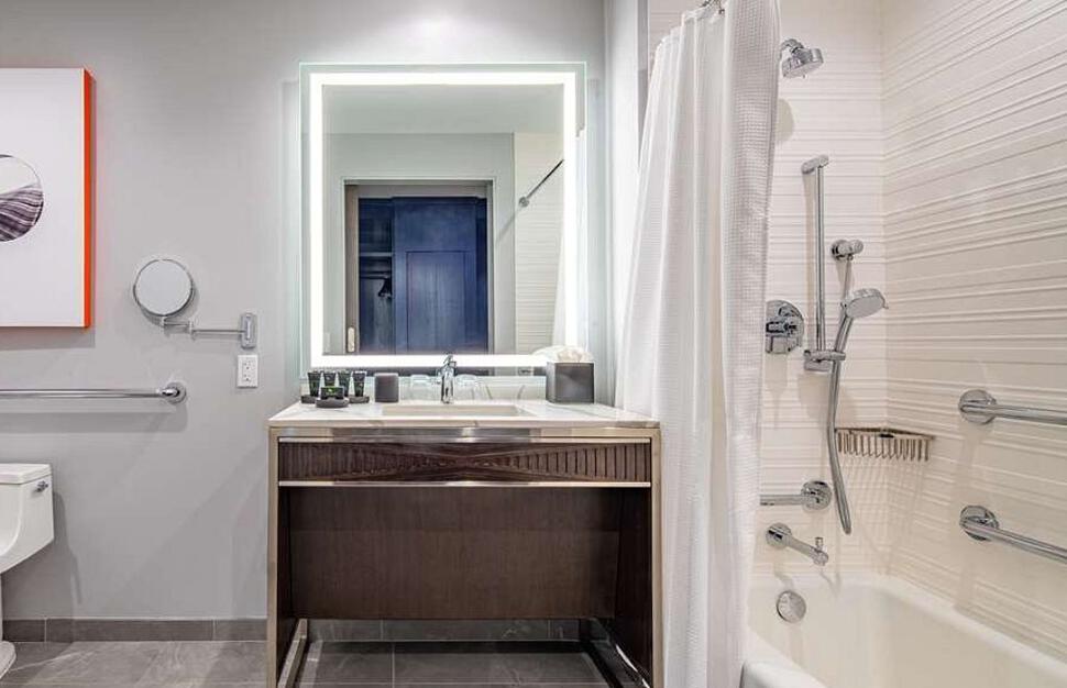 Hyatt-Centric-Las-Olas-Fort-Lauderdale-3.jpg