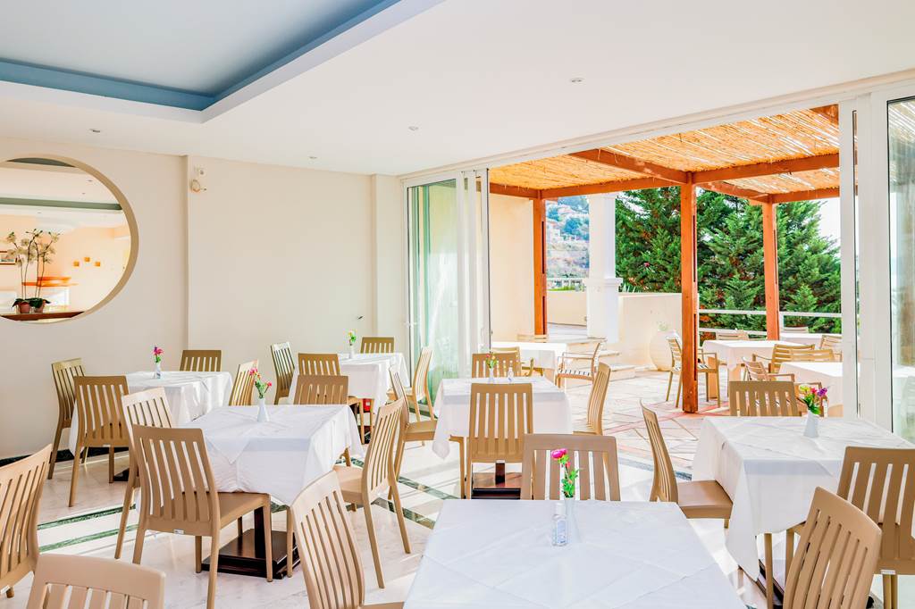 JSI_85361_Kanapitsa_Mare_Hotel_0623_02.jpg