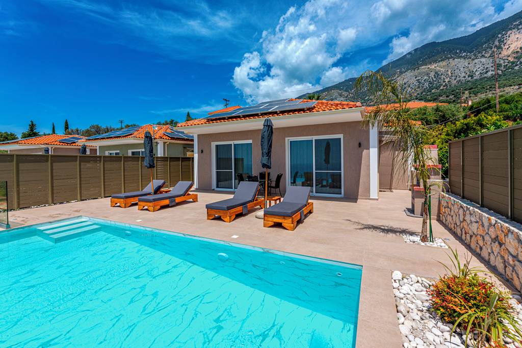 EFL_86515_Villa_George_1123_11.jpg
