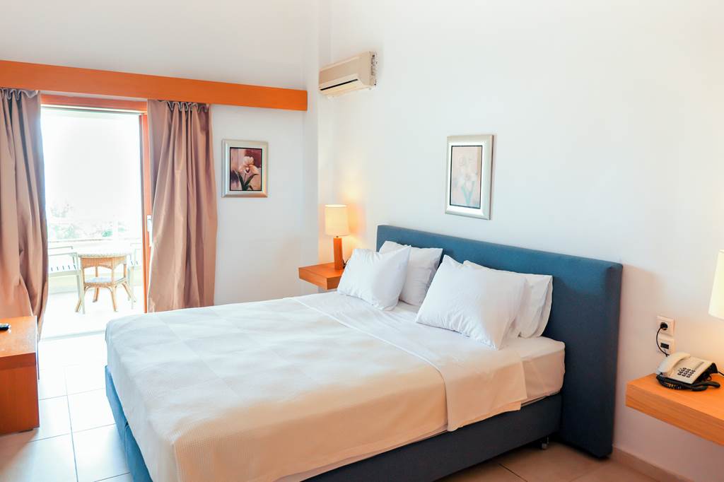JSI_85361_Kanapitsa_Mare_Hotel_0623_06.jpg