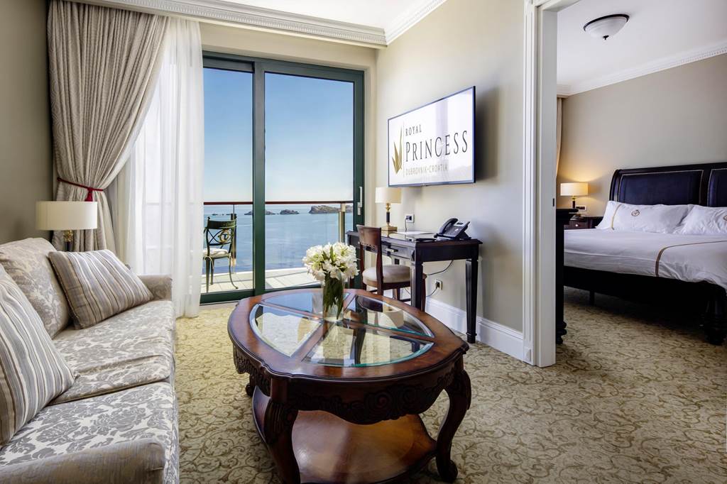 DBV_70864_Royal_Princess_Hotel_0522_03.jpg