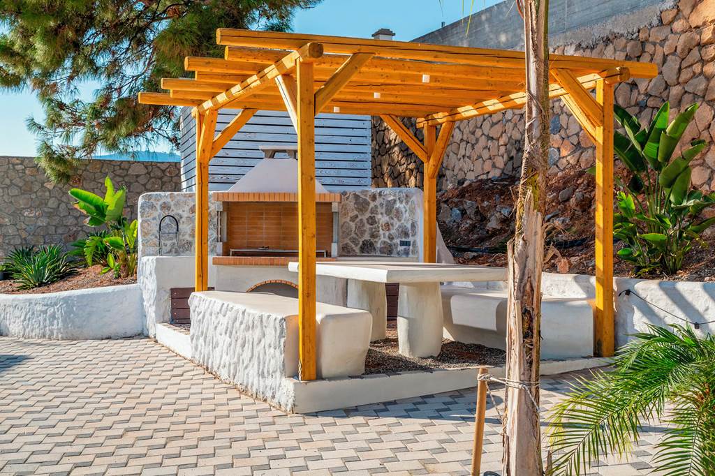 RHO_84141_Lido_White_Villa_0225_05.jpg