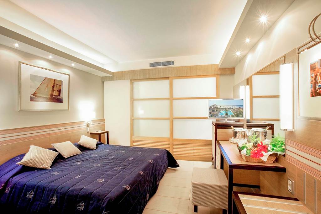 RHO_85773_Esperides_Beach_Resort_1224_09.jpg