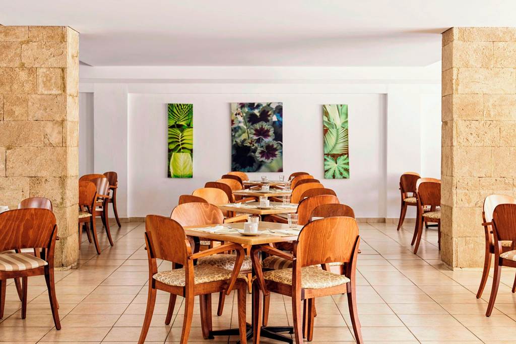 RHO_85776_Esperia_City_Hotel_0823_11.jpg