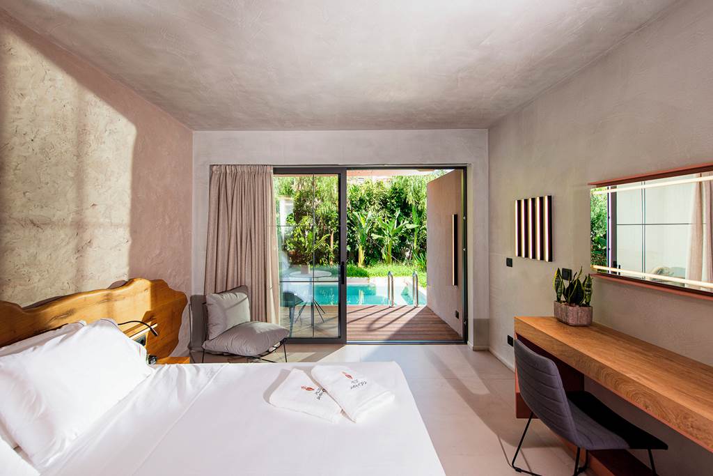 CHQ_86134_Pilot_Amphora_Boutique_Hotel_1023_02.jpg