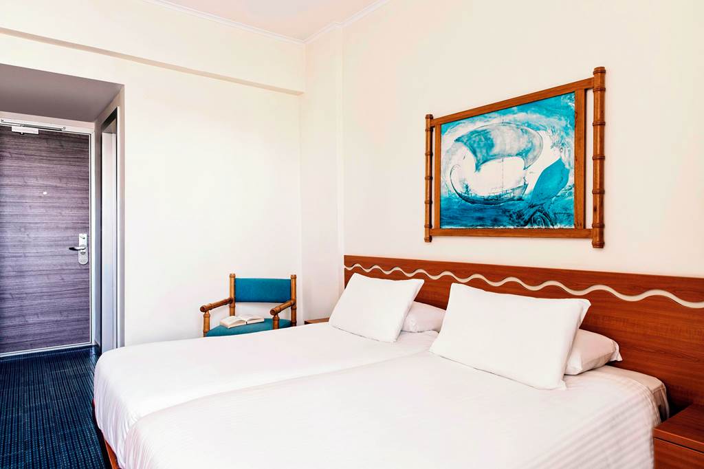 RHO_85776_Esperia_City_Hotel_0823_07.jpg