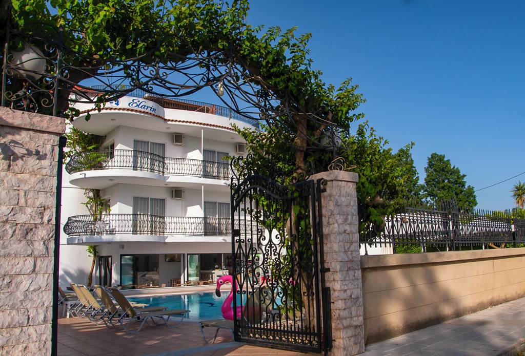 RHO_80770_Elarin_Studios_&_apartments_0722_10.jpg