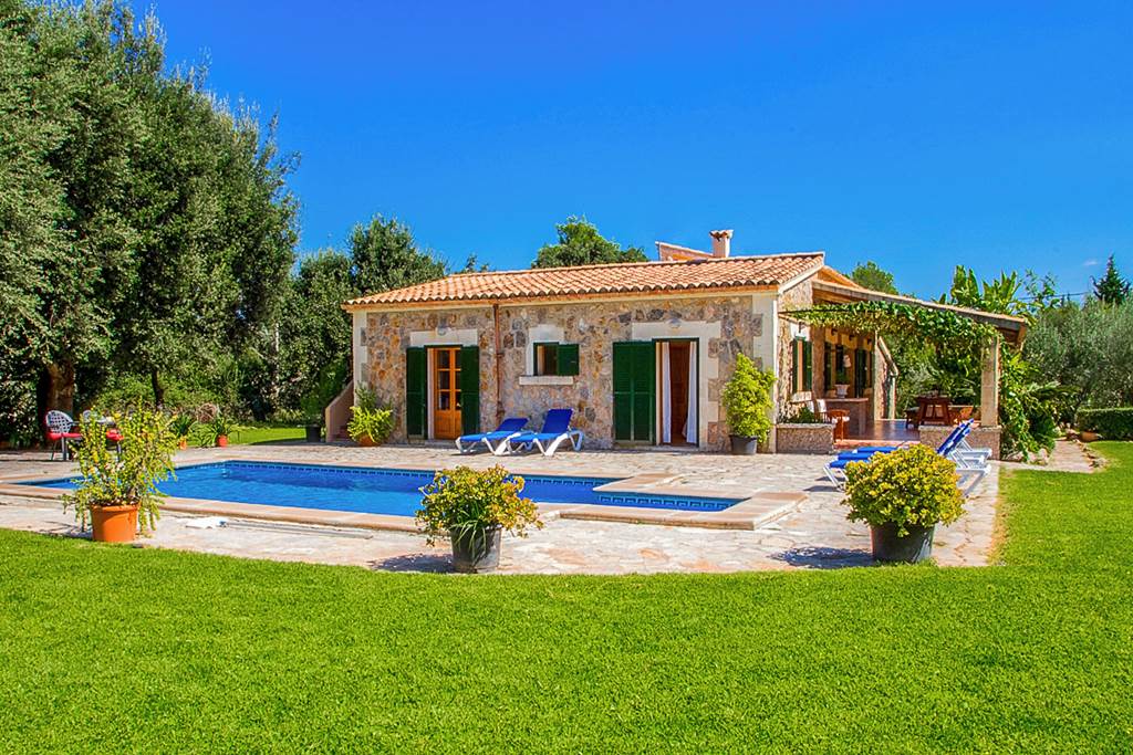 PMI_86058_Villa_Can_Torres_0923_01.jpg