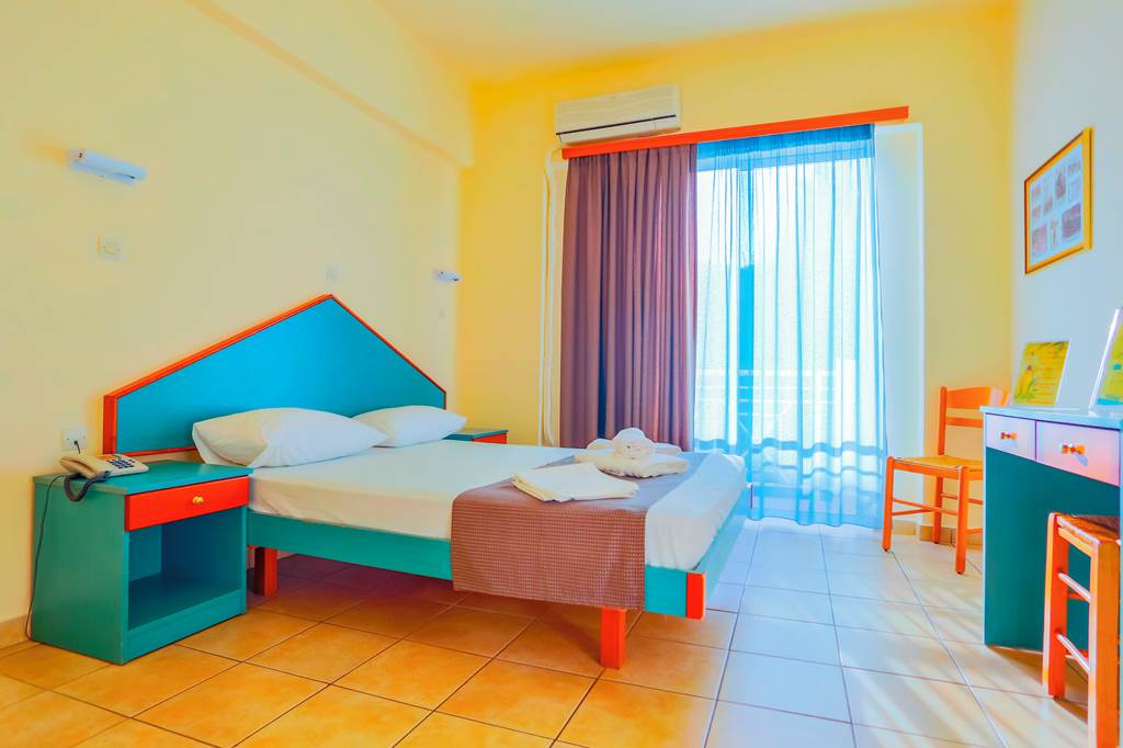 RHO_74759_Filoxenia_Apartments_0120_01.jpg