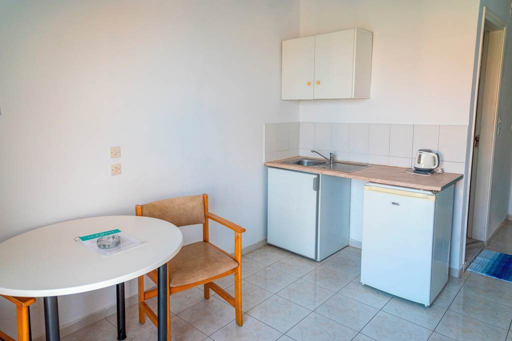 RHO_68843_Alkmini_Apartments_0623_04.jpg