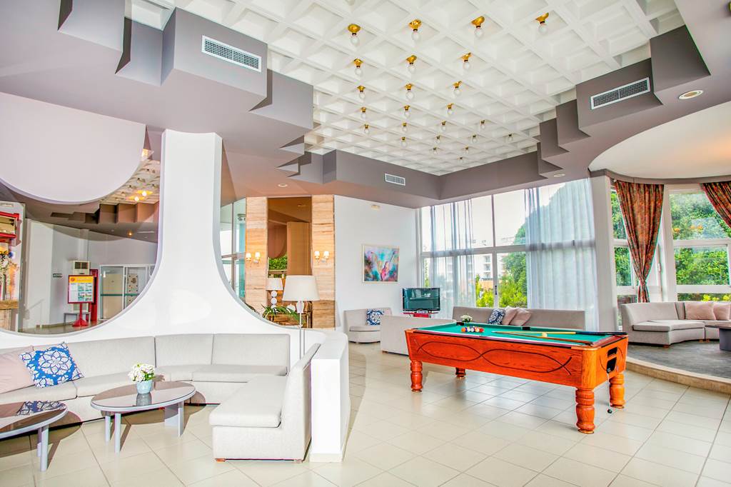 RHO_88519_Happy_Days_Hotel_1124_11.jpg