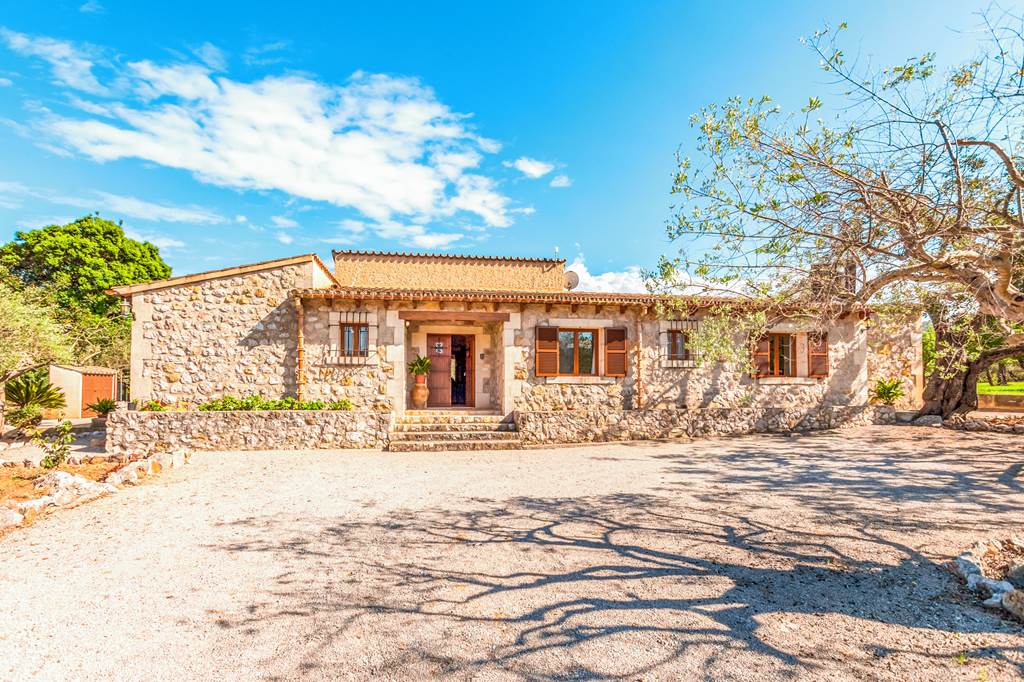 PMI_84693_Villa_Tatoli_Pollensa_1222_18.jpg