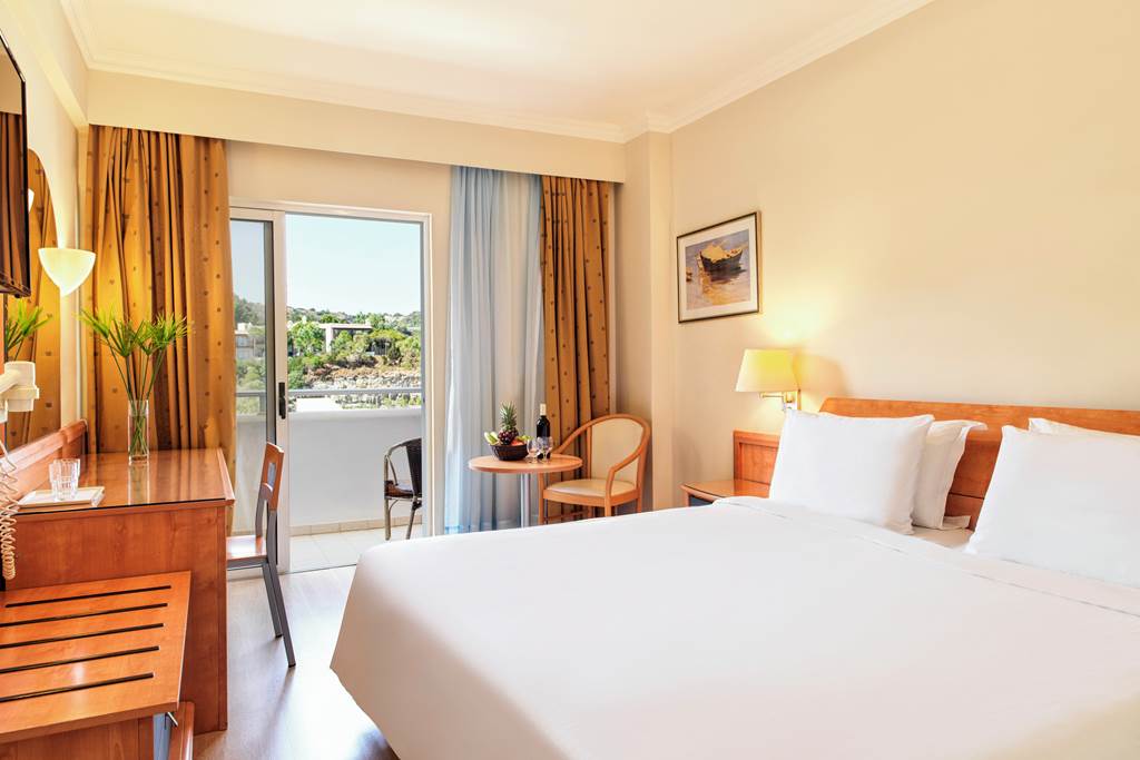 RHO_85773_Esperides_Beach_Resort_0823_06.jpg