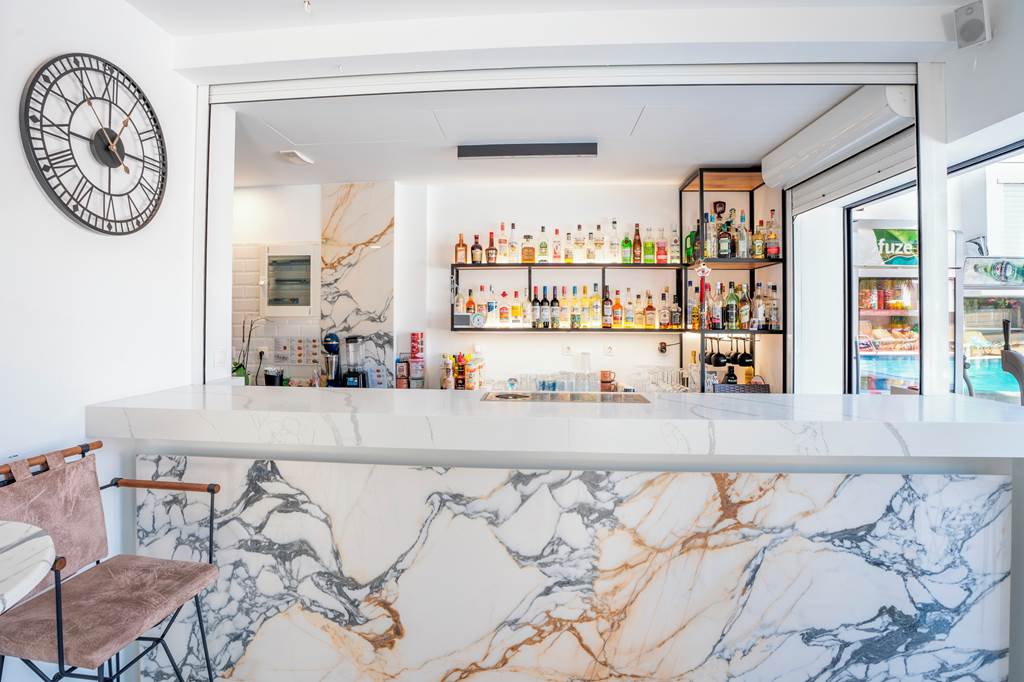 RHO_80770_Elarin_Studios_&_apartments_1024_08.jpg