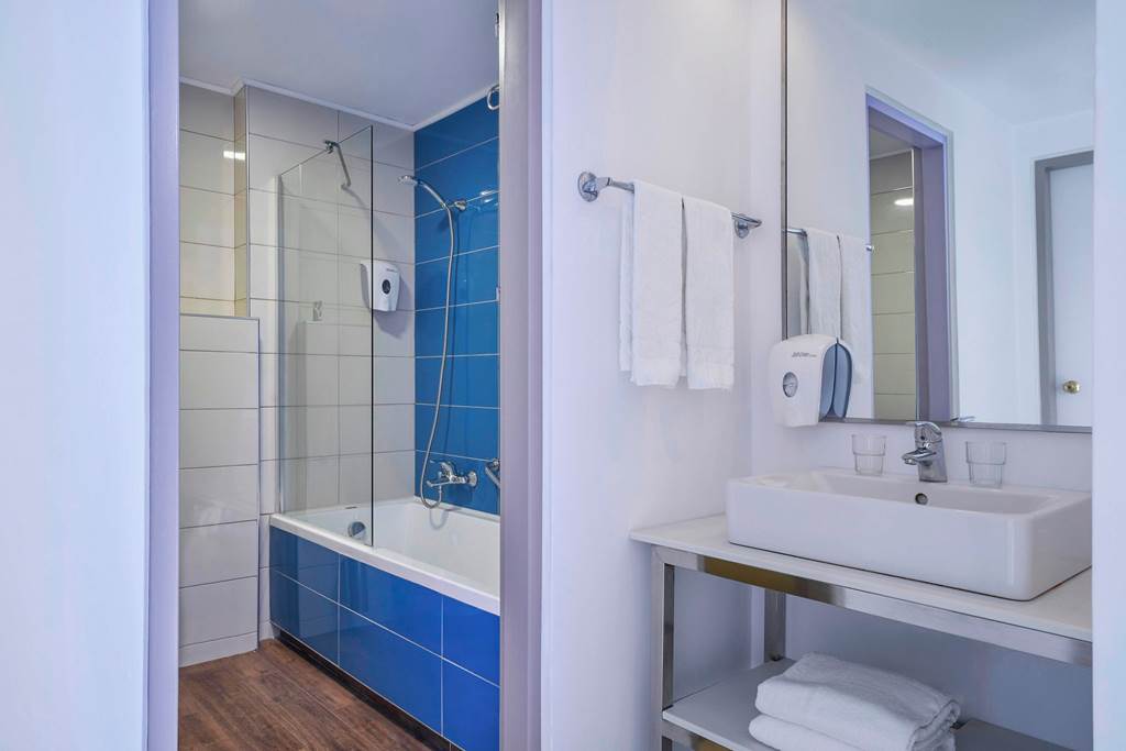 RHO_85772_Epsilon_Hotel_Apartments_0823_33.jpg