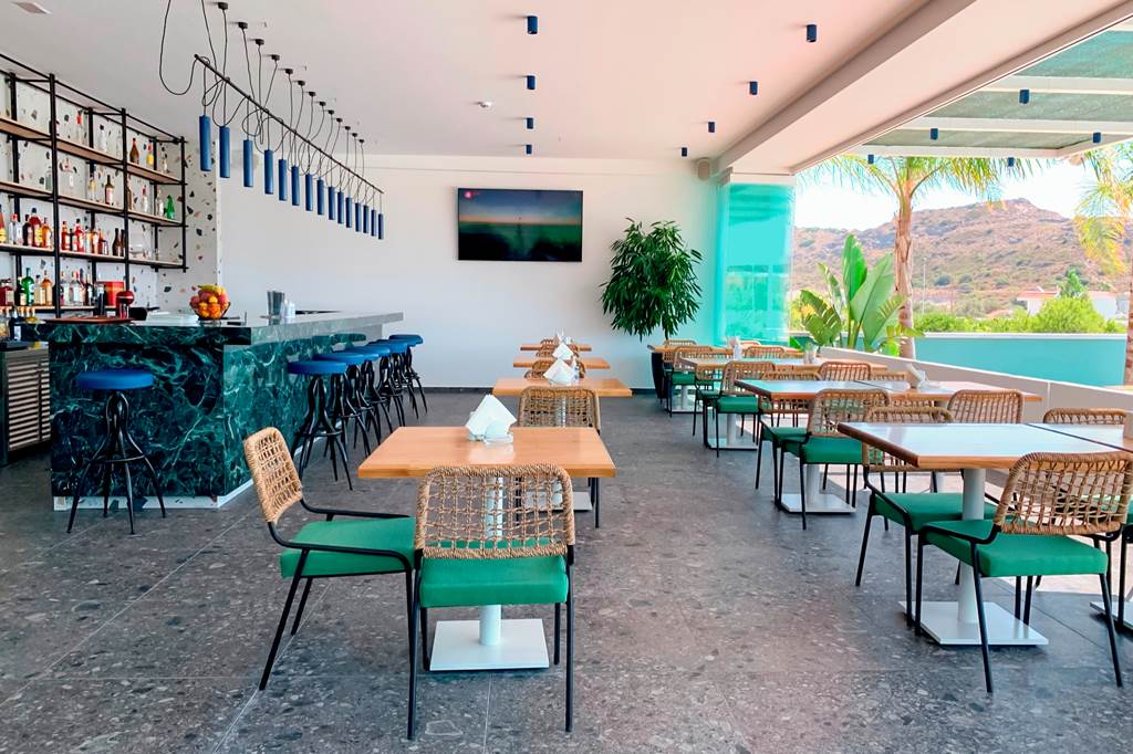 RHO_80929_Mazoren_Art_Hotel_0621_01.jpg