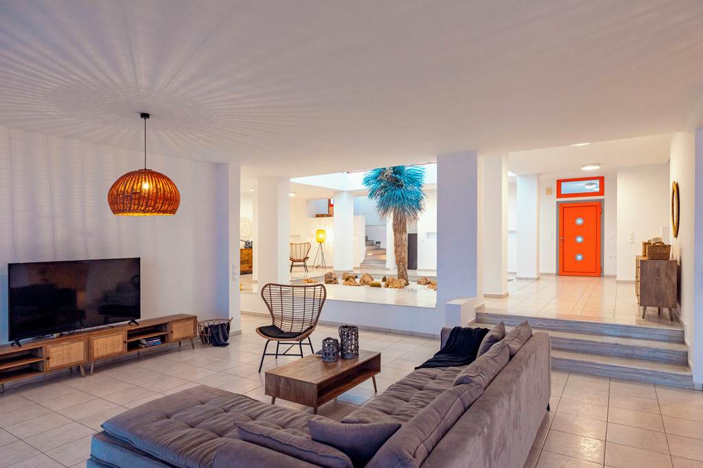 RHO_88814_Villa_Seven_0724_15.jpg