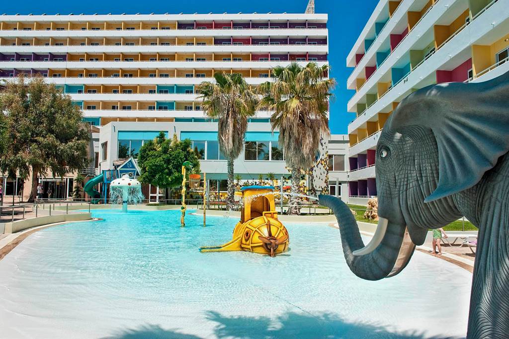 RHO_85773_Esperides_Beach_Resort_0125_04.jpg