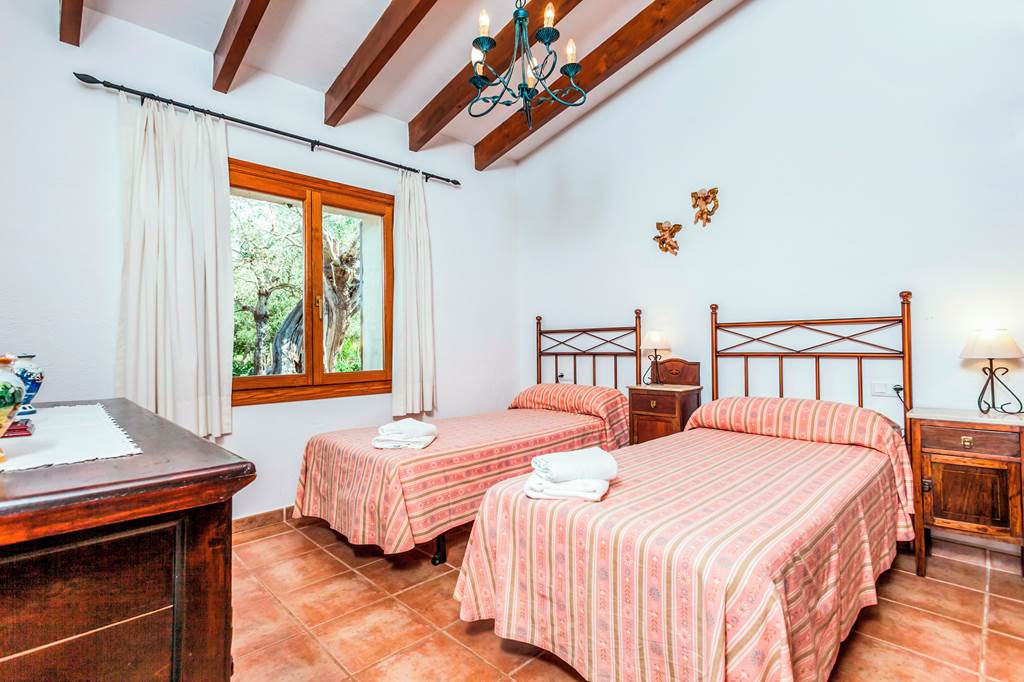 PMI_84693_Villa_Tatoli_Pollensa_1222_08.jpg