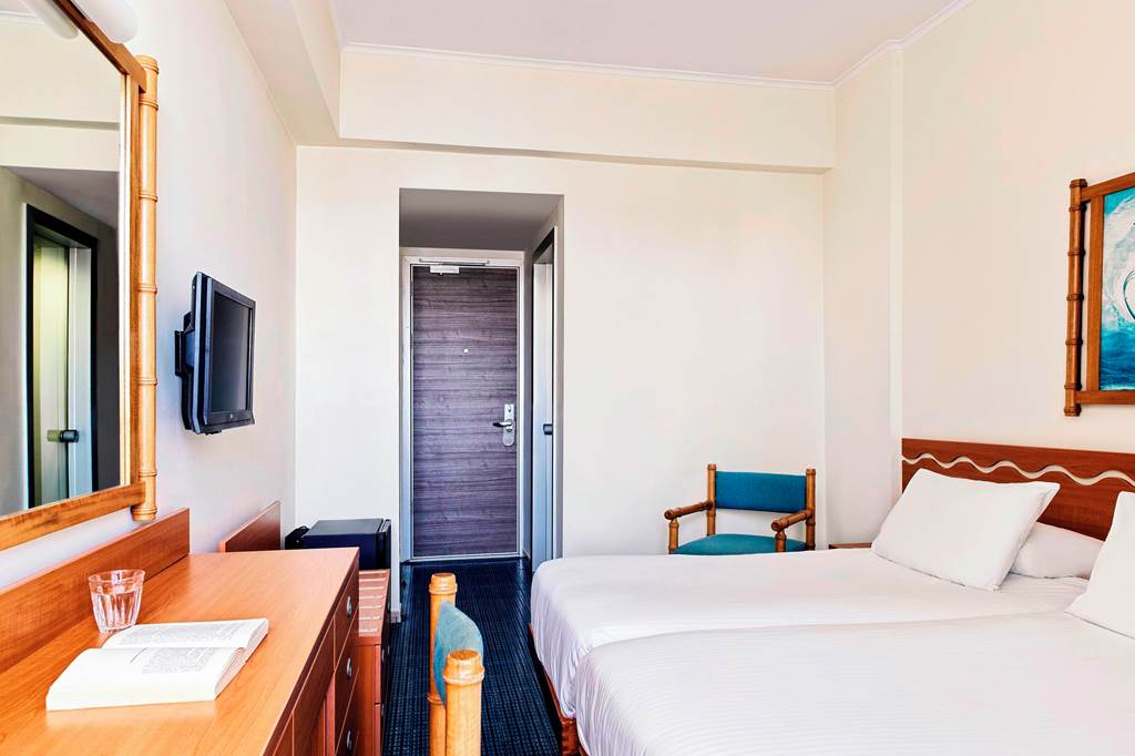 RHO_85776_Esperia_City_Hotel_0823_05.jpg