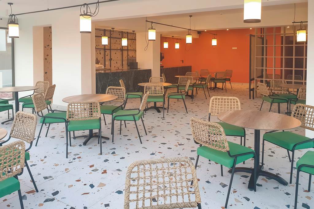 RHO_80929_Mazoren_Art_Hotel_0719_05.jpg