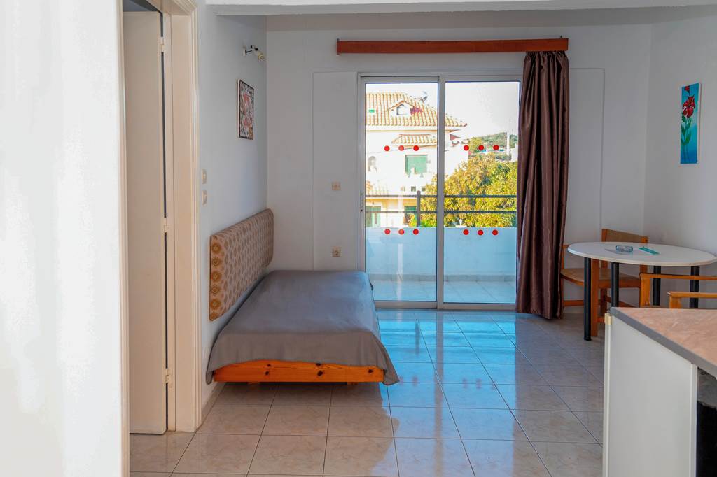 RHO_68843_Alkmini_Apartments_0623_05.jpg
