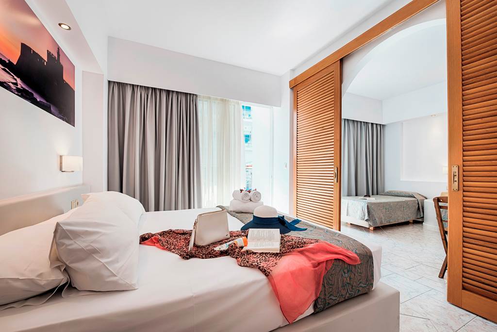 RHO_85776_Esperia_City_Hotel_0724_03.jpg