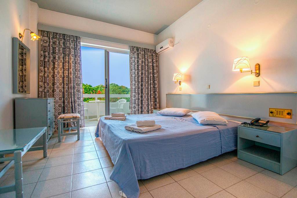 RHO_88519_Happy_Days_Hotel_1124_02.jpg