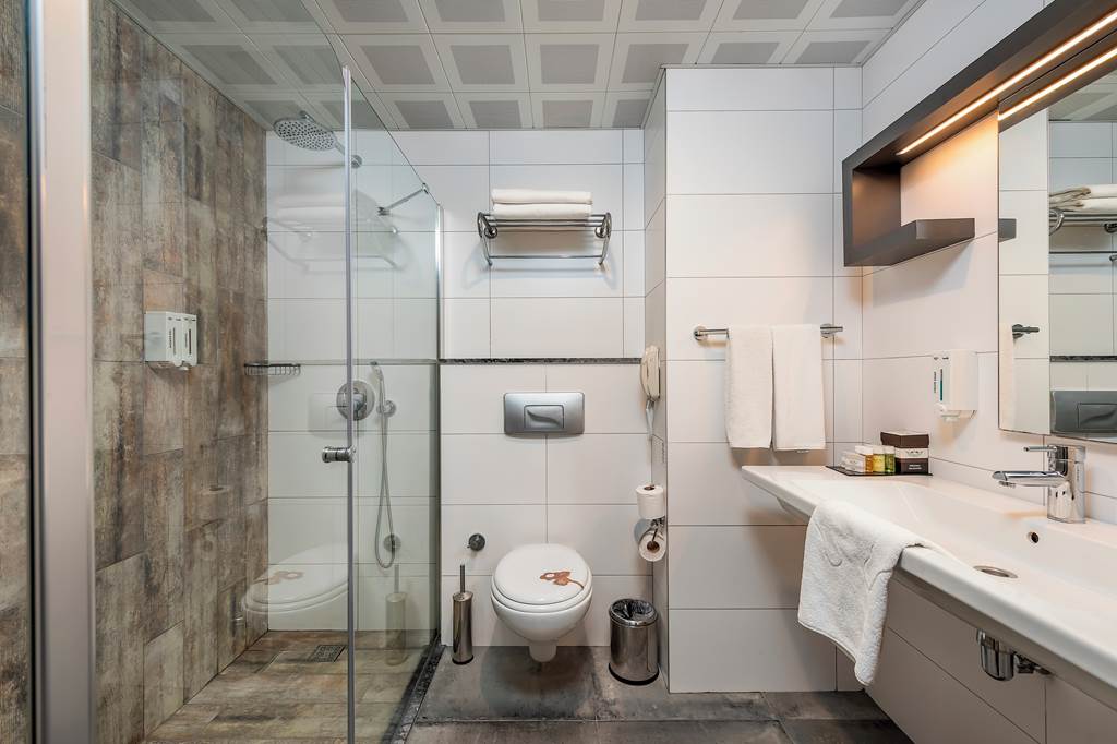AYT_85744_White_City_Beach_Hotel_0723_06.jpg