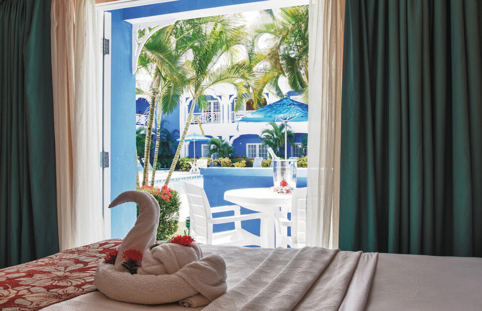 Bay-Gardens-Inn-8.jpg