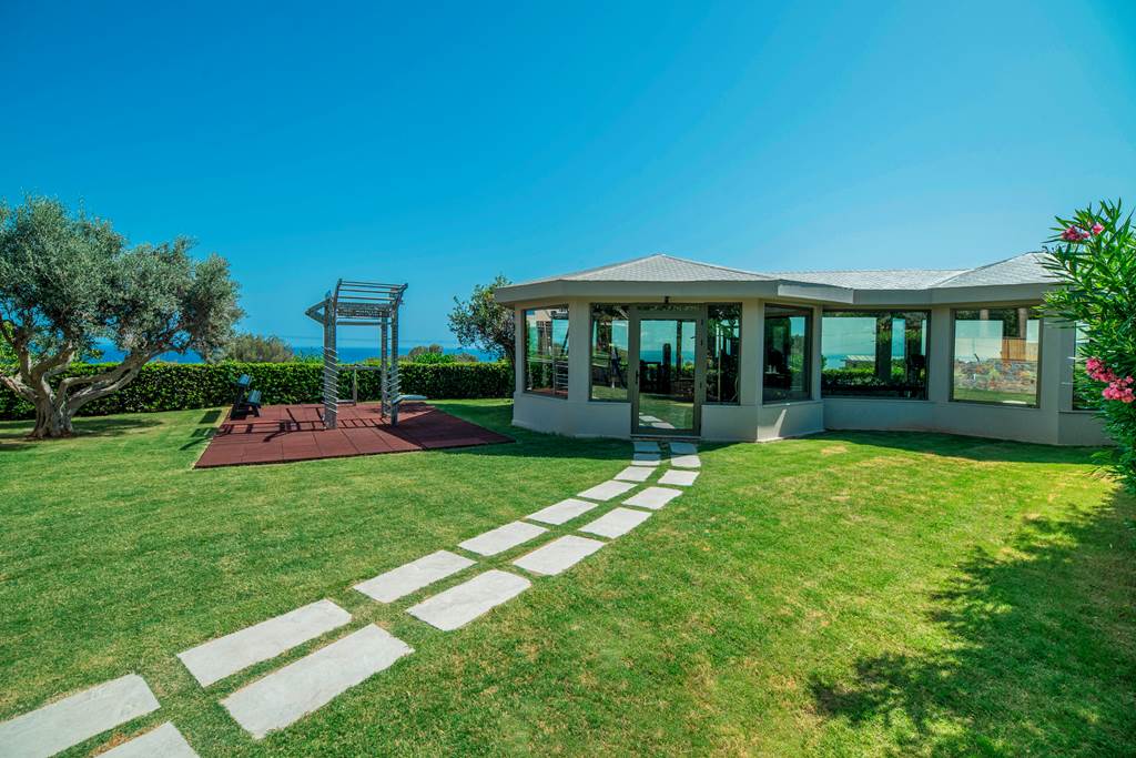 HER_84163_King_Minos_Retreat_Resort_&_Spa_0923_34.jpg
