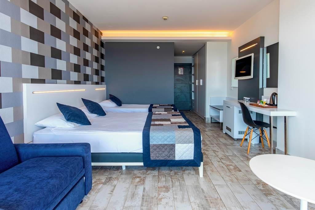 AYT_85744_White_City_Beach_Hotel_0824_02.jpg