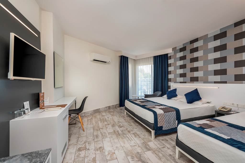 AYT_85744_White_City_Beach_Hotel_0723_24.jpg